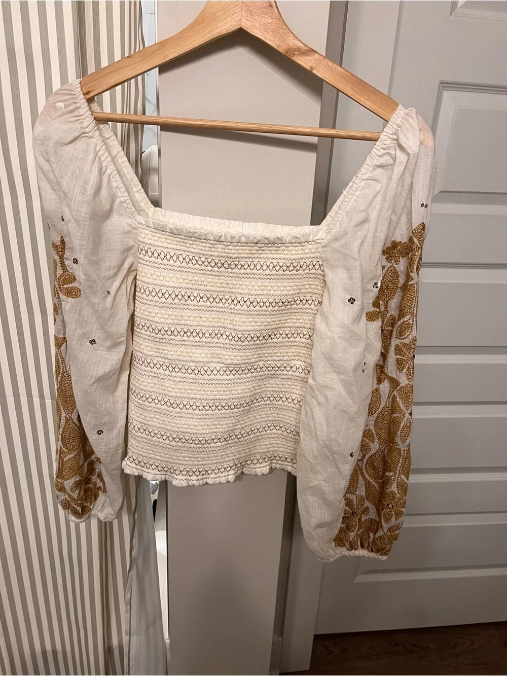 Anthropologie Cream White Embroidered Puff-Sleeve Peasant Blouse